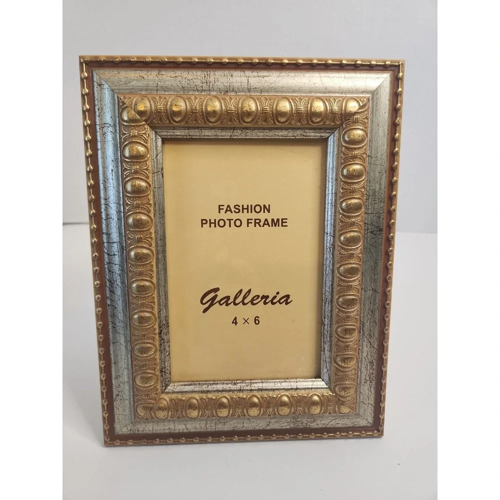 Vtg Galleria Ornate Antiqued Two Tone Goldtone Champagne Wood Photo Frame 4 x 6